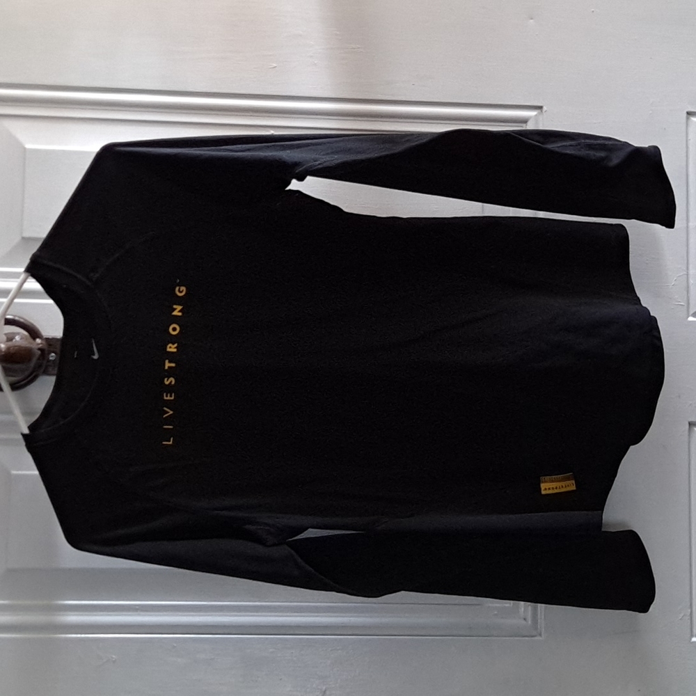 Nike women's dri fit long sleeve tshirt